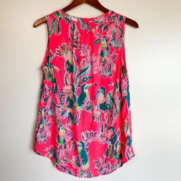 Lilly Pulitzer Sleeveless Stacey Top- Dragon Fruit Toucan Size M - Picture 5 of 5